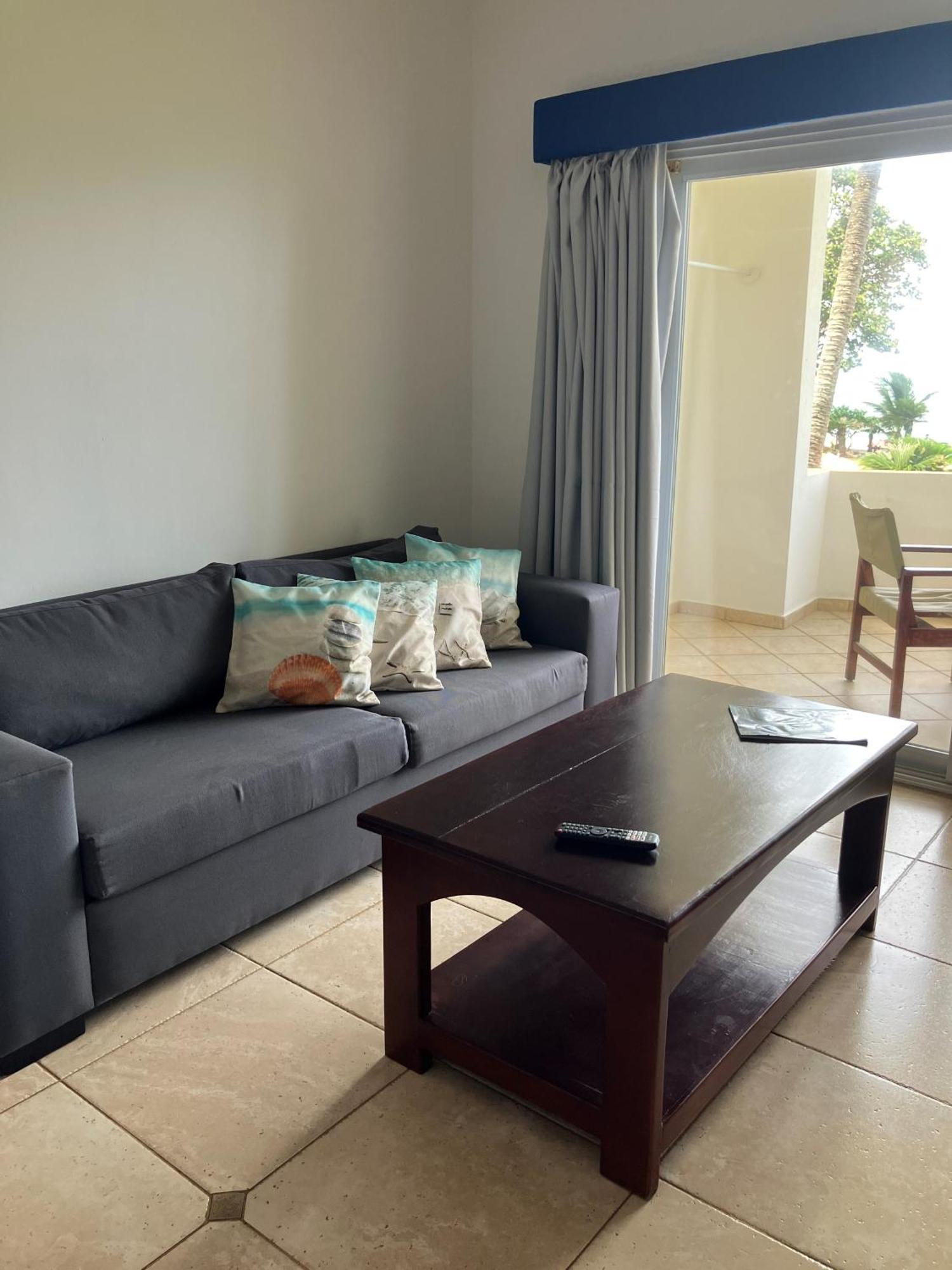 Agualina Kite Hotel Oceanfront Apartments Cabarete Bagian luar foto