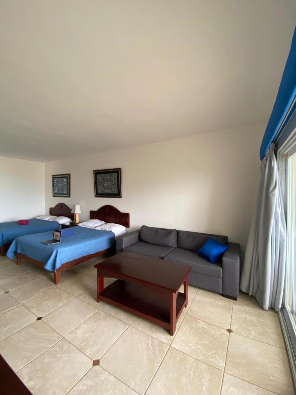 Agualina Kite Hotel Oceanfront Apartments Cabarete Bagian luar foto